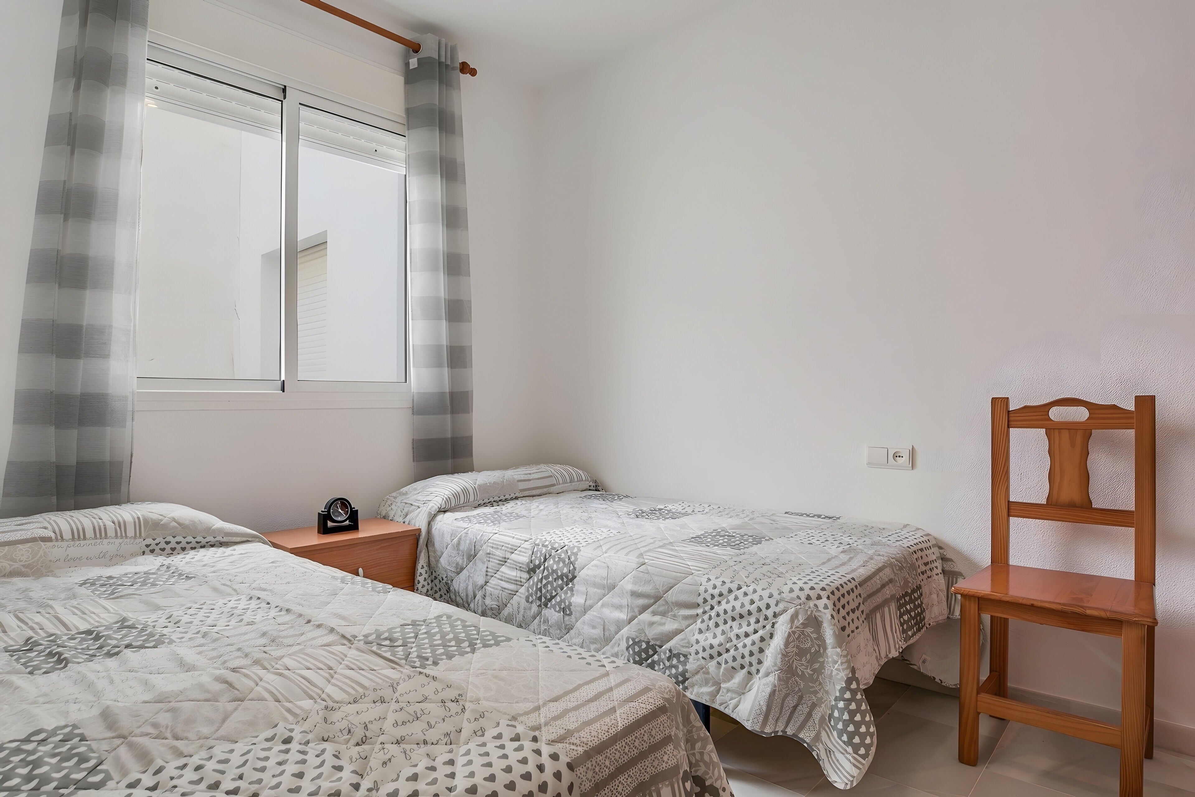 2 bedrooms, WiFi, bed sheets