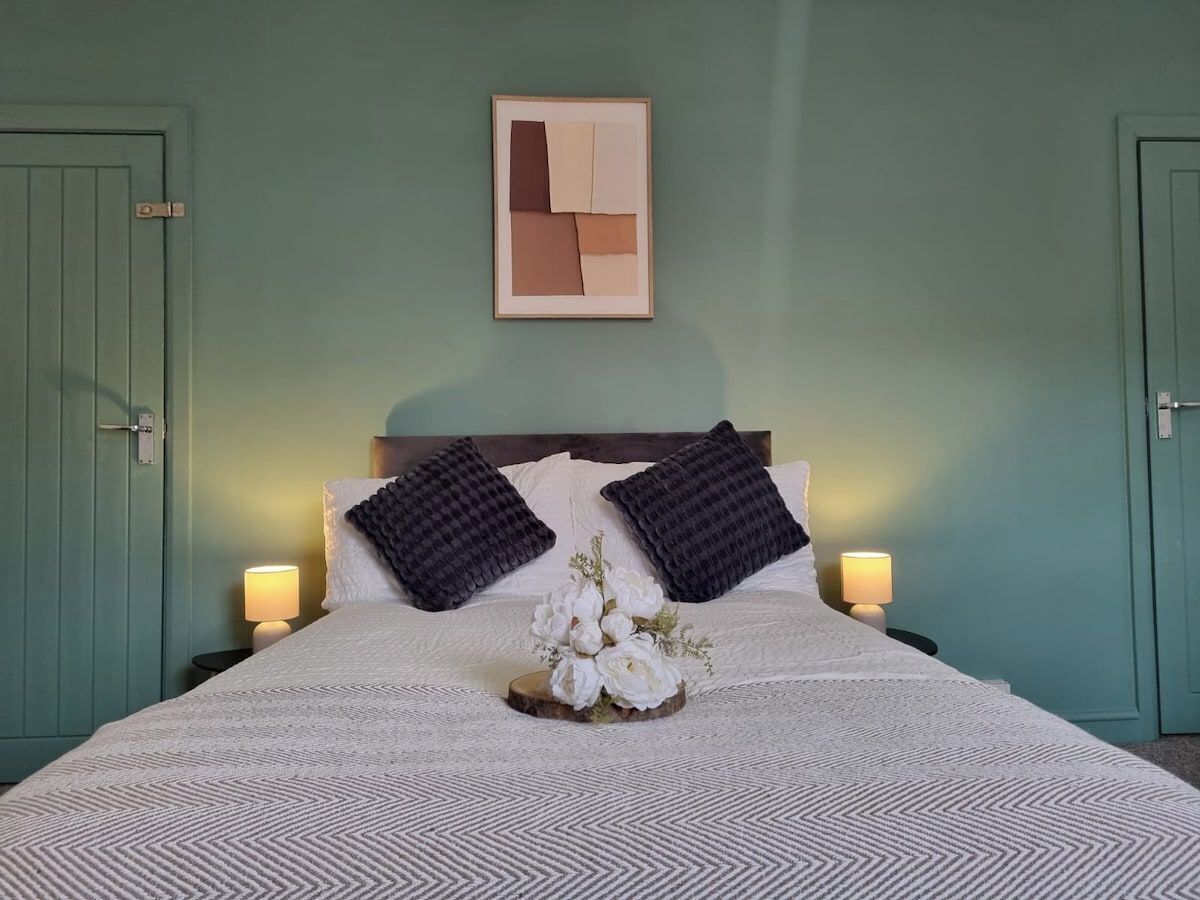 4 chambres, fer et planche à repasser, Wi-Fi gratuit, draps fournis