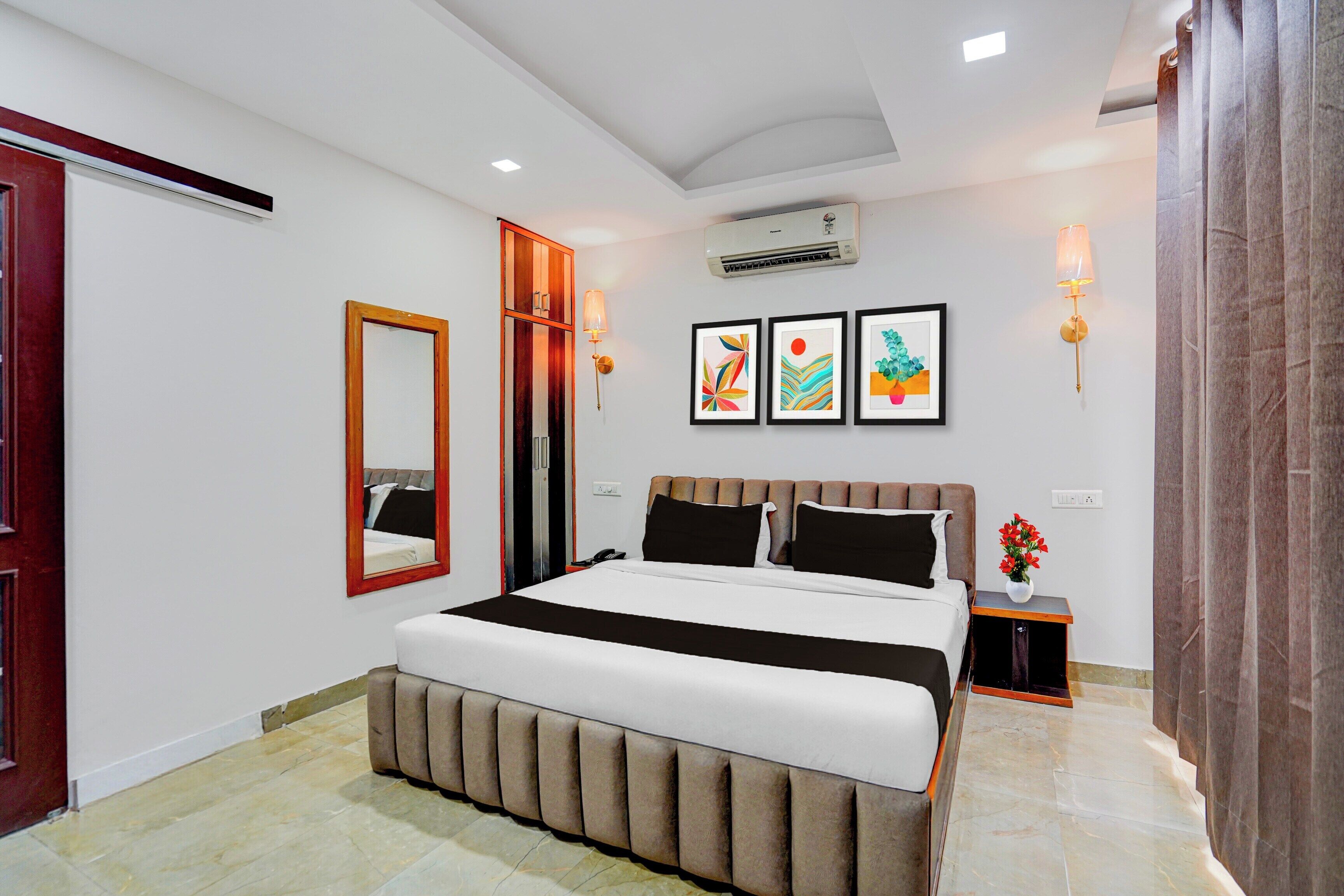 Classic Room | Desk, iron/ironing board, free WiFi