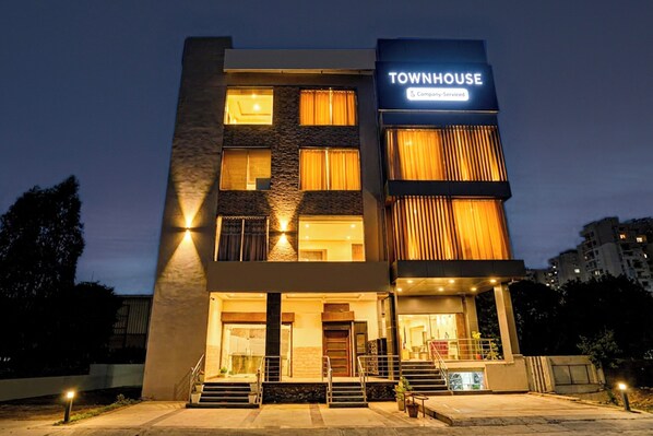 Exterior - Super Townhouse by Cosmo Mall Zirakpur (Zirakpur)
