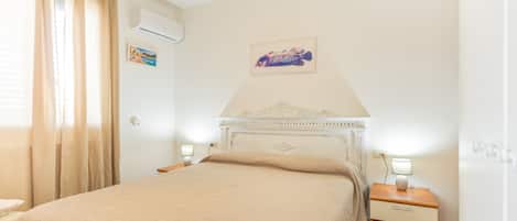 2 bedrooms