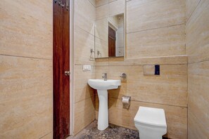 Classic Room | Bathroom | Shower, free toiletries, towels, soap - Townhouse Sector 20 Panchkula (Panchkula)