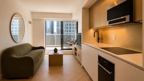 Superior Apartment, 1 Queen Bed with Sofa bed, Balcony | Private kitchen