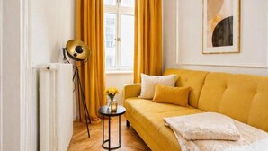 Living area - Modern Elegance & Old-World Charm in the Most Iconic District – 623 (Budapest)