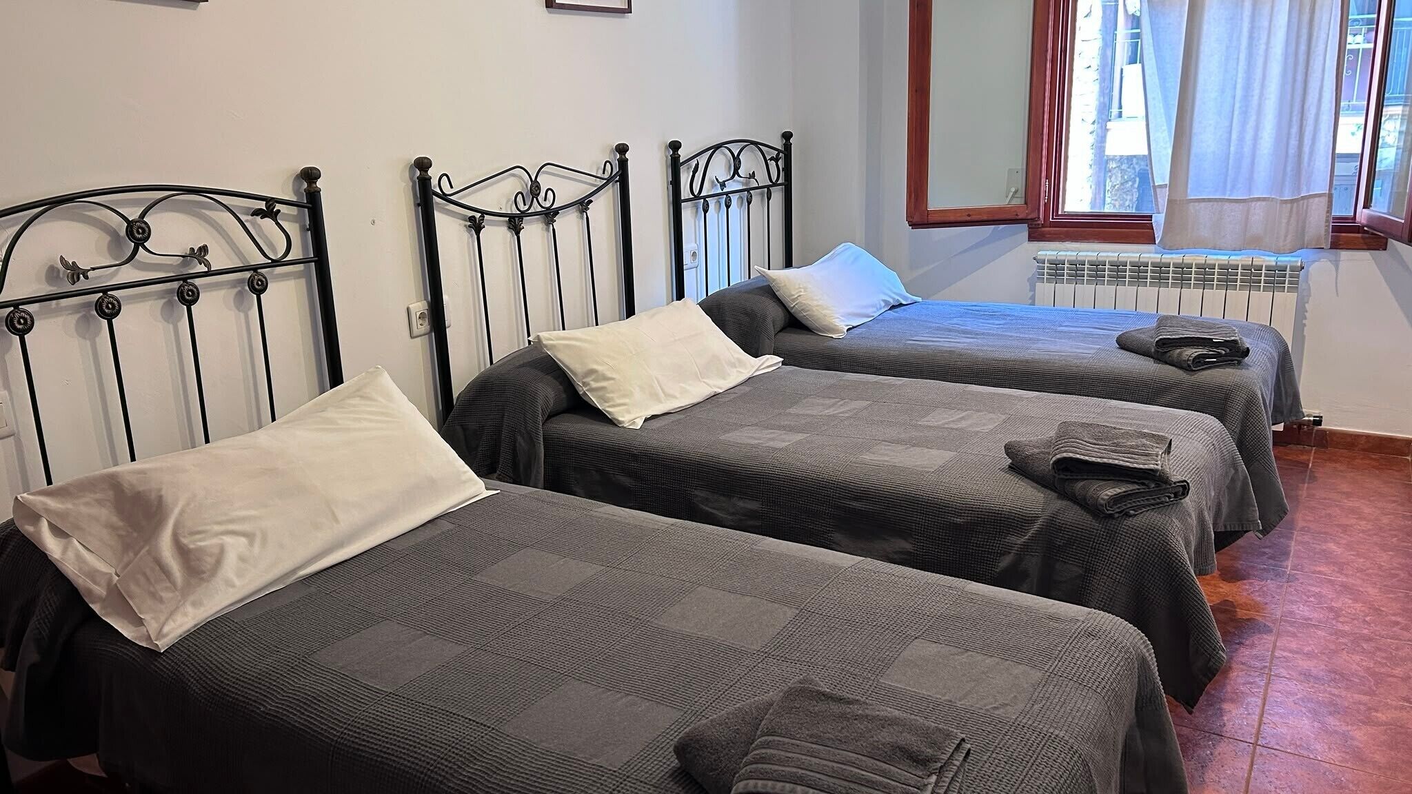 2 Schlafzimmer, Bügeleisen/Bügelbrett, WLAN, Bettwäsche