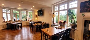 Dining - Hotel room Rosenhof - Family Room Superior (No. 2) (Braunlage)