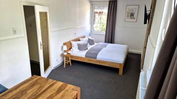 2 Schlafzimmer, Reisekinderbett, kostenloses WLAN, Bettwäsche