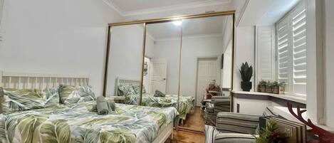 3 bedrooms, WiFi, bed sheets
