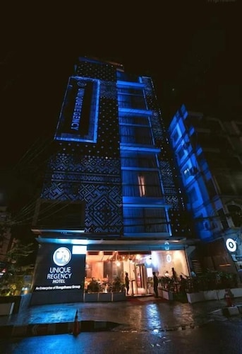 Unique Regency Hotel