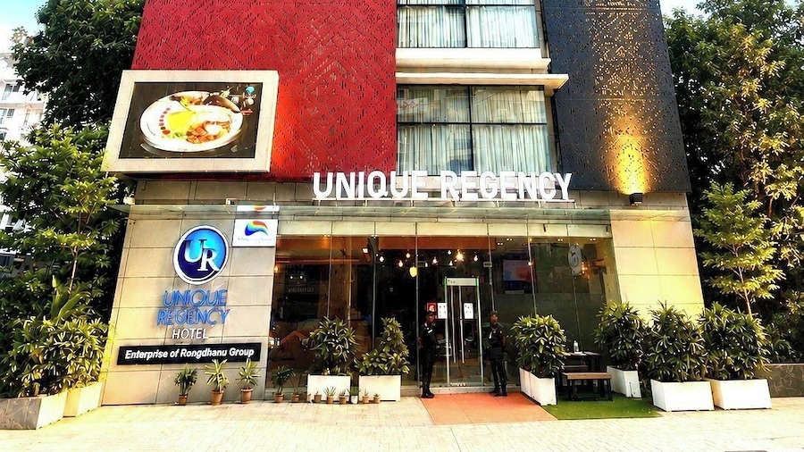 Unique Regency Hotel