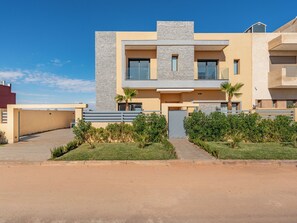 Exterior - LUXURY VILLA IN MARRAKECH - 5 SUITES & PRIVATE POOL (Marrakech)
