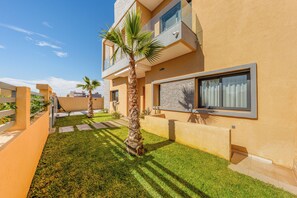 Property grounds - LUXURY VILLA IN MARRAKECH - 5 SUITES & PRIVATE POOL (Marrakech)