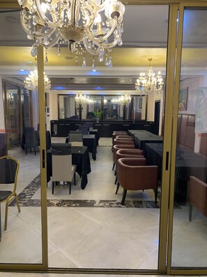 Dining - KingCeliaHotel (Lagos)