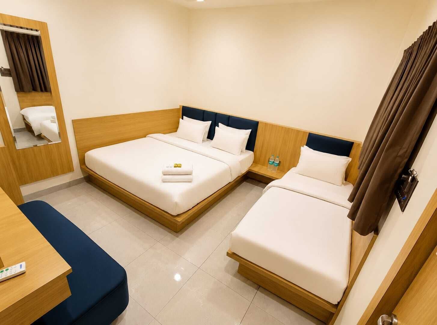 Dreibettzimmer | Schreibtisch, kostenloses WLAN, Bettwäsche