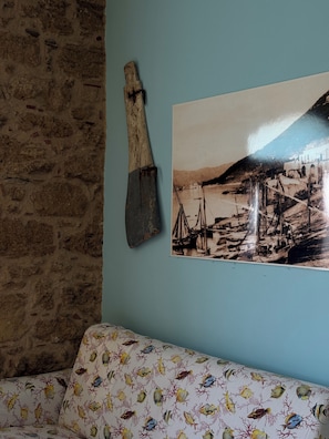 Interior - Apartment Just a Stone's Throw from the Sea (Santa Maria di Castellabate)
