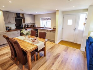 Dining - SMITHY COTTAGE, pet friendly, with open fire in Wainfleet All Saints (Skegness)