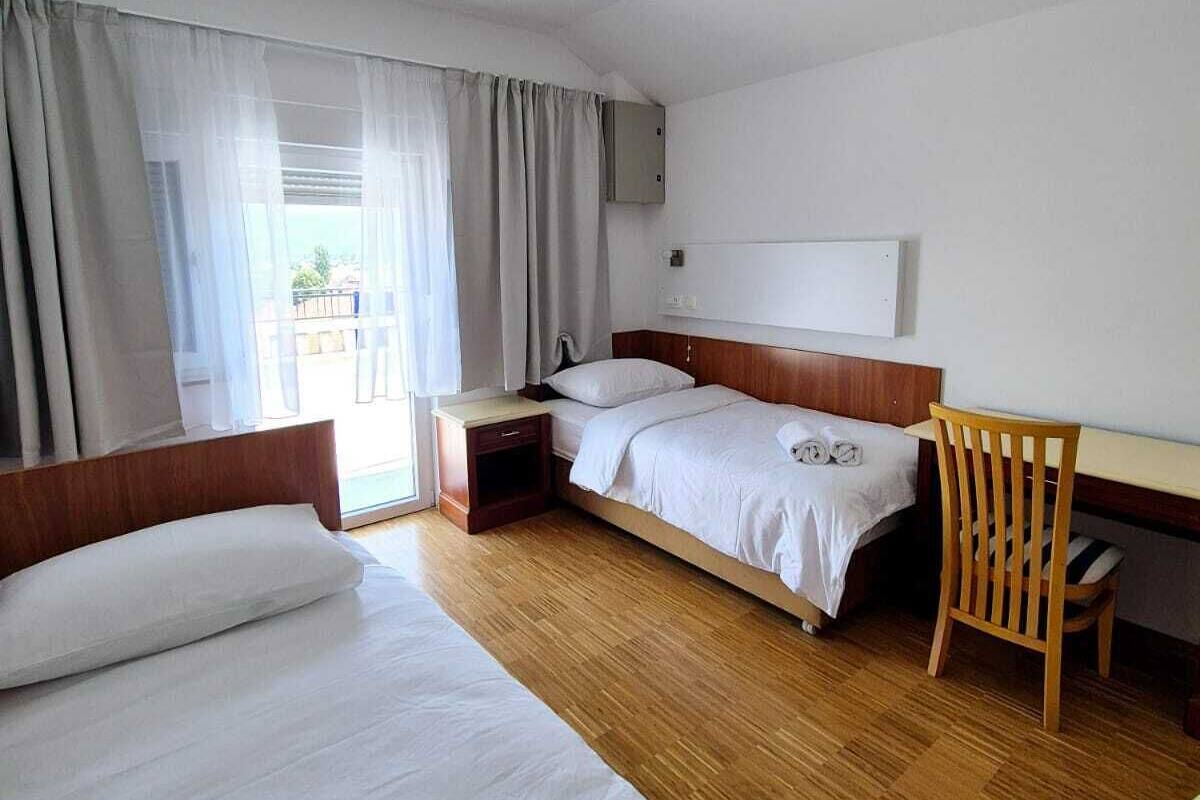 Comfort Double or Twin Room, Garden View | Desk, laptop workspace, WiFi (free)