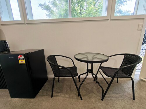 Private Ensuite Guest Suite near MONA with NBN WiFi and Air purifier