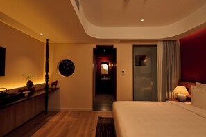 Superior Room, 1 King Bed - M Village Hotel Phan Văn Tri (Thanh Pho Ho Chi Minh)