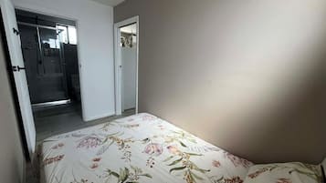 2 bedrooms, Internet, bed sheets