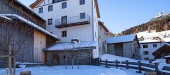 Tgesa Antgerna 1.OG Appartement/Fewo, Bad, WC, 2 Schlafräume by Interhome