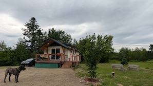 Unclassified image, 2 of 8, button - Le P'tit au Coin - tiny house, big sky (Aldouane)