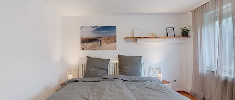 1 quarto, ferros/tábuas de passar roupa, Wi-Fi, roupa de cama