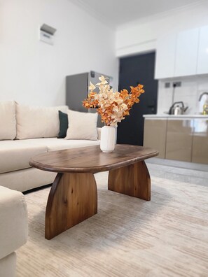 Living area - 1-bedroom apartment GYM - Washer - Walk to Yaya Center (Nairobi)