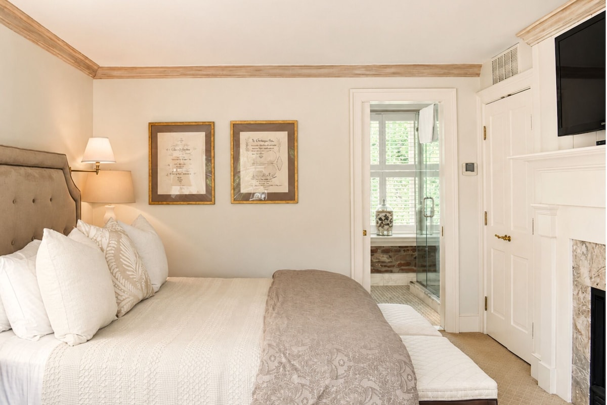 Luxury Suite, River View
