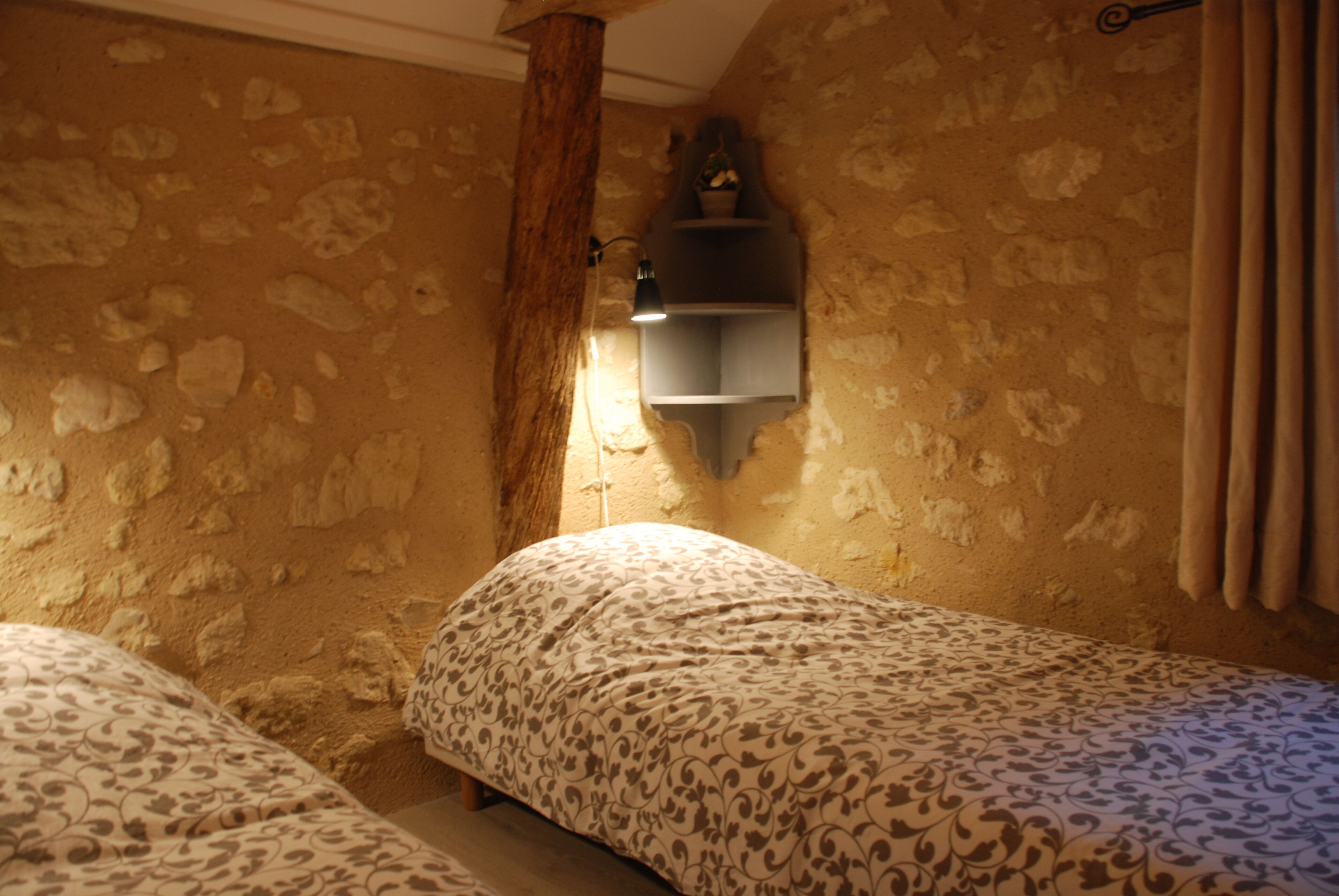 2 bedrooms, iron/ironing board, WiFi (free), bed sheets