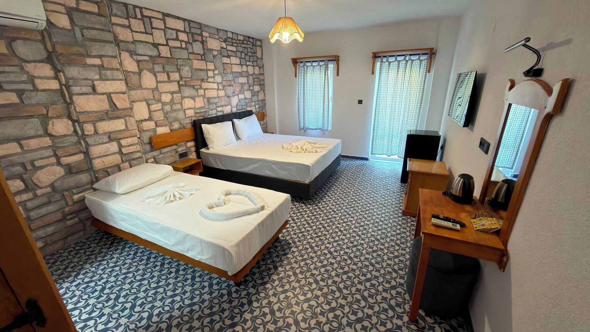 WiFi (free), individually furnished, bed sheets