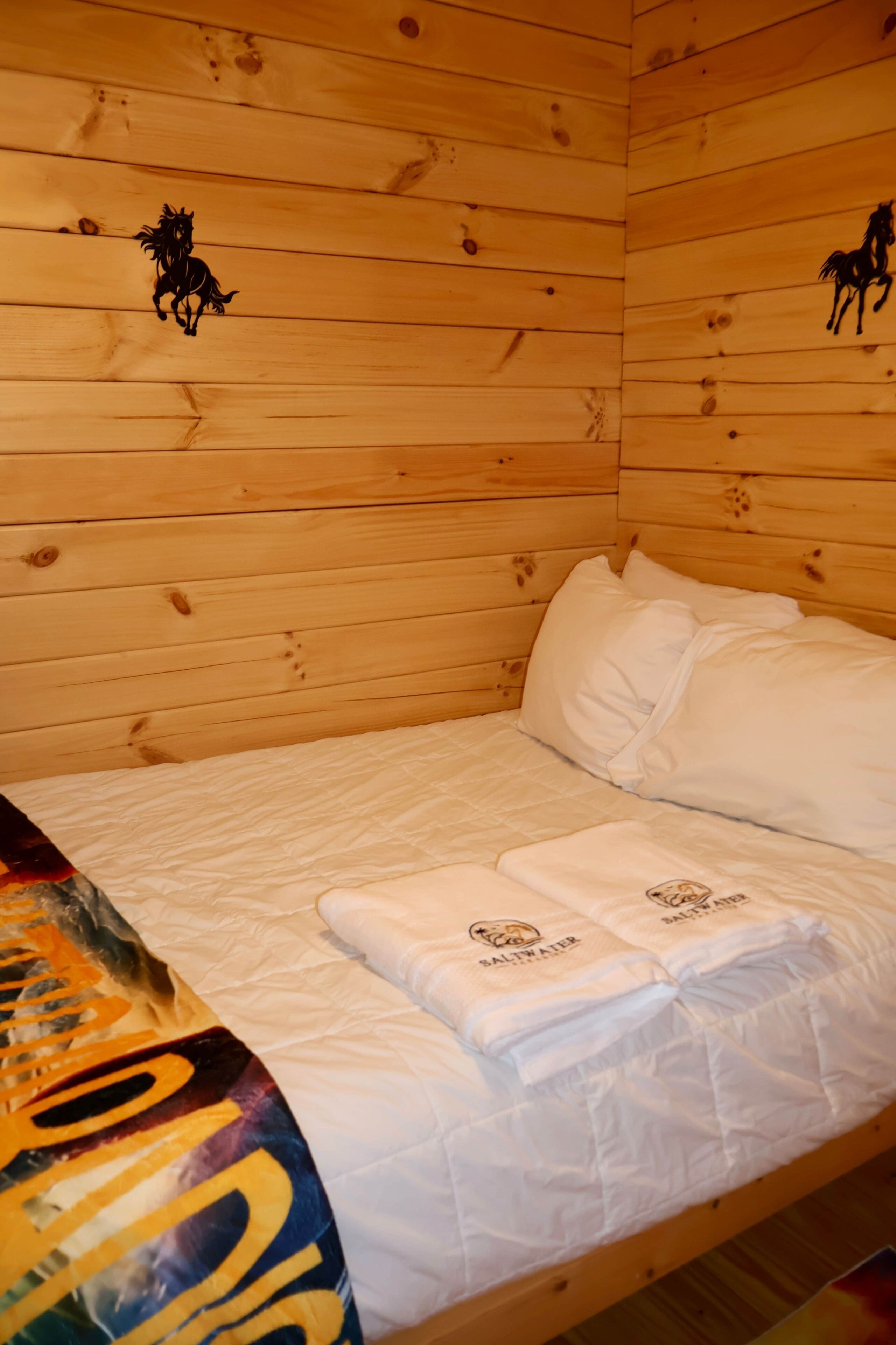 2 bedrooms, iron/ironing board, WiFi (free), bed sheets