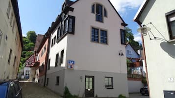 Esterni