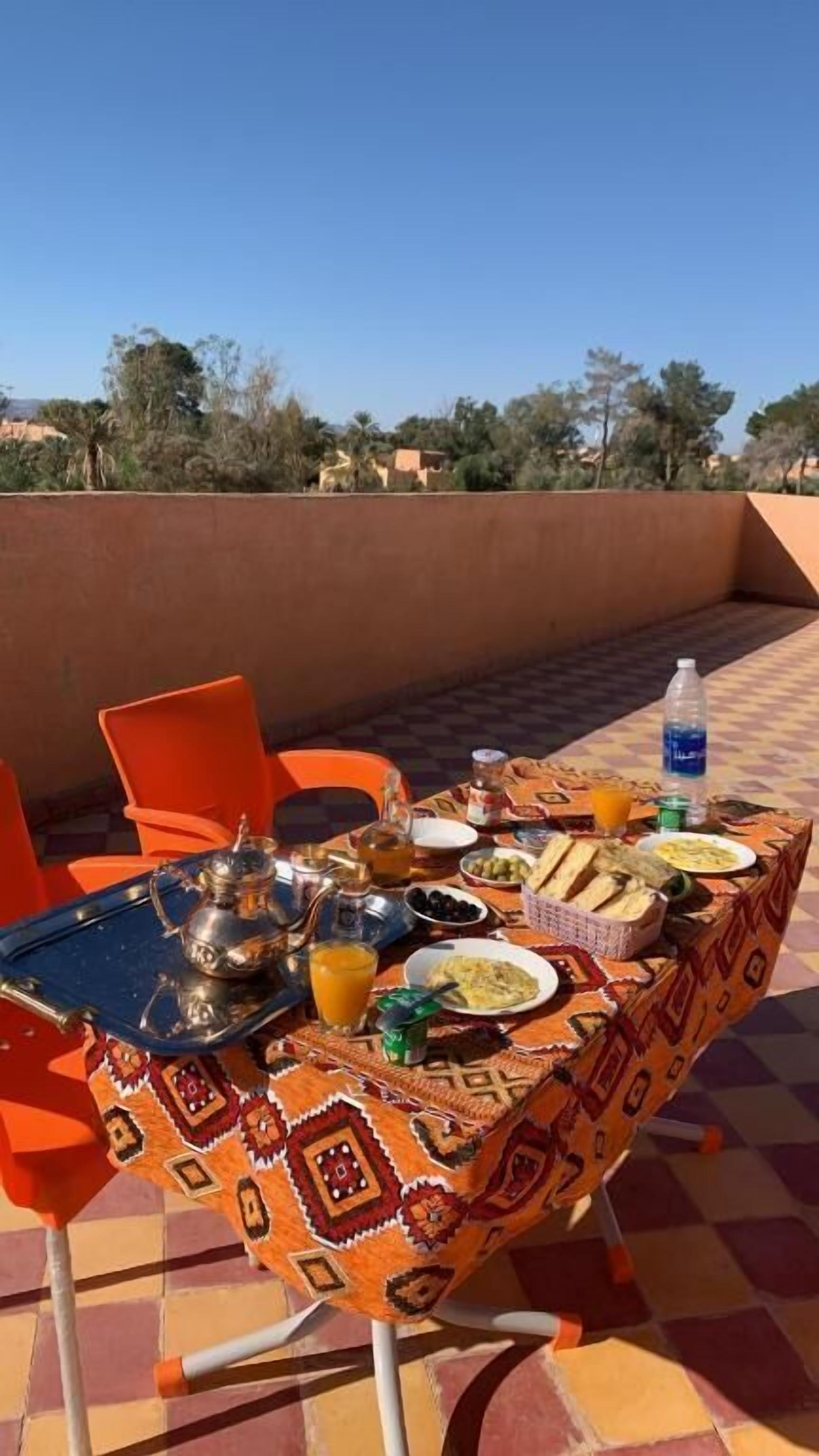 Tempat makan outdoor