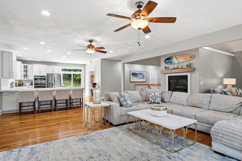 Beautifully updated 5-bedroom, 4.5-bath home located at Blacksburg Country Club!