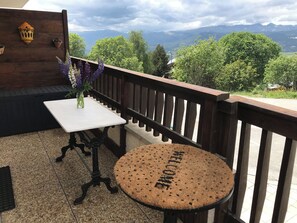 Outdoor dining - EYNE 66800: Apartment rental for 4 people at the base of the slopes and hiking trails (Eyne)