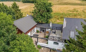 Exterior - Historic farmhouse on Møn with forest and views (Borre)