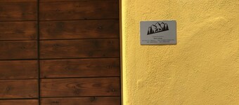 'Gran's House' Apartment with Wi-Fi