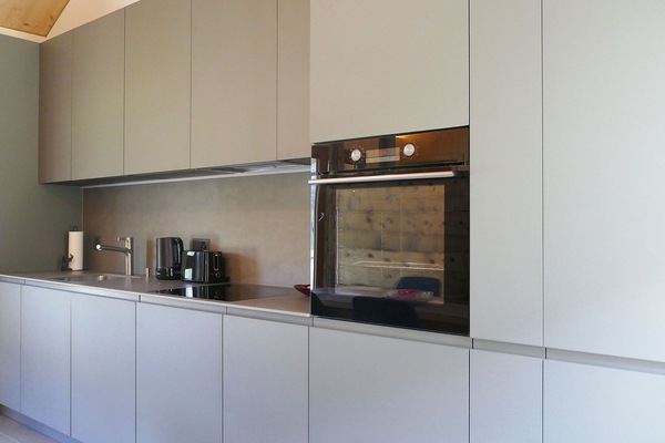 Küchengerät, Küche, Interior Design, Cabinetry, Holz, Flooring, Countertop, Major Appliance, Haushaltsgerät, Möbel