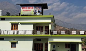 Exterior - Vaishnavi Homestay (Chakrata)