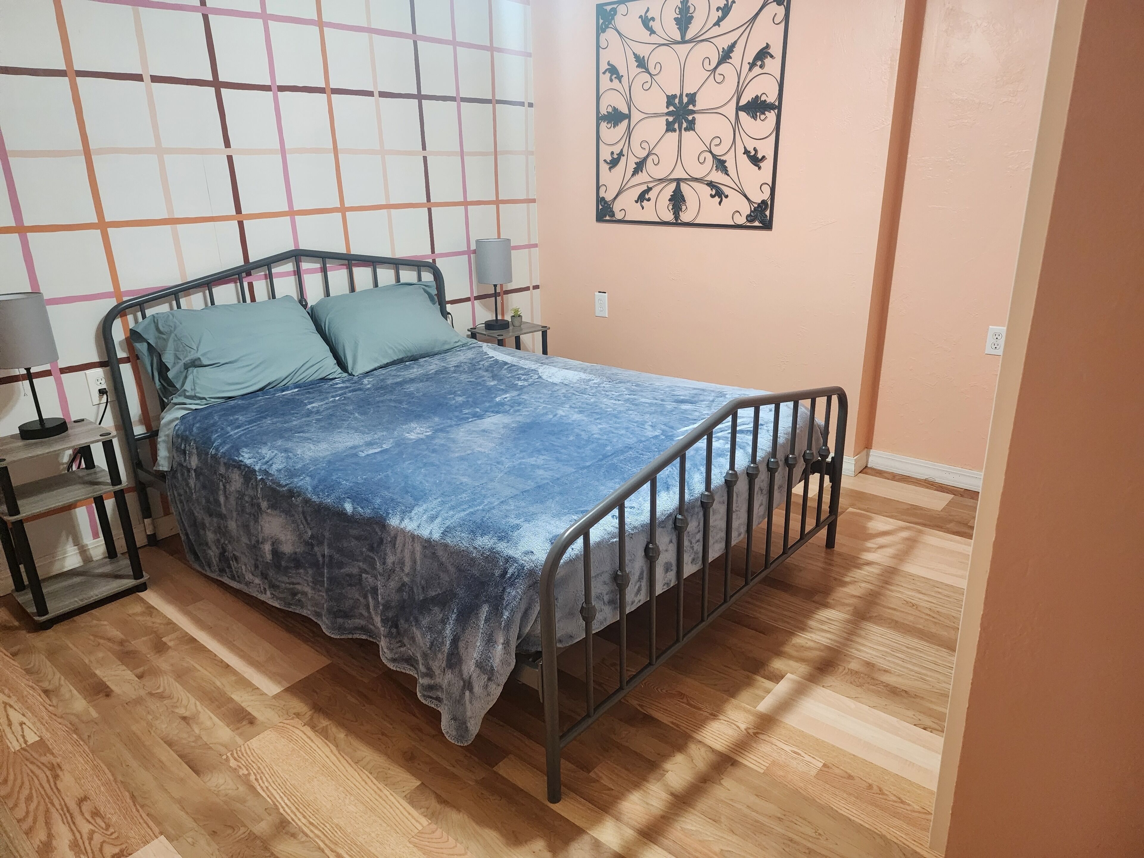 4 bedrooms, iron/ironing board, travel crib, WiFi (free)