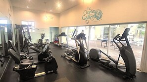 Fitness facility - BEACHFRONT! Beautiful pool, hot tub, tennis, pickle &LOTS of restaurants nearby! (St. Augustine)