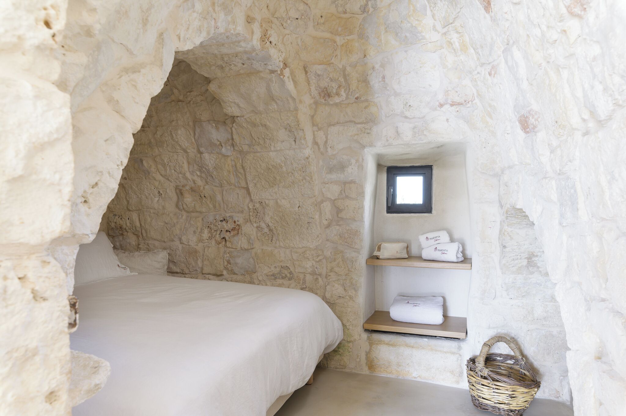 Suite de lujo, piscina privada | Caja fuerte, cortinas opacas, wifi gratis