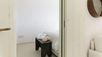 Deluxe Suite, Sea View (Spa) | In-room safe, blackout drapes, WiFi (free)