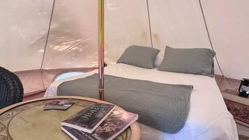 1 bedroom, WiFi (free), bed sheets