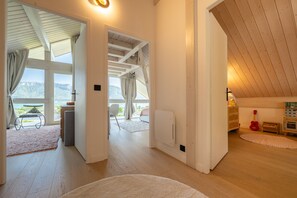 Room - Villa Alba - Vue panoramique sur lac et montagnes (Sévrier)