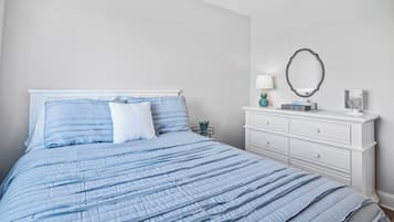 2 bedrooms, WiFi (free), bed sheets