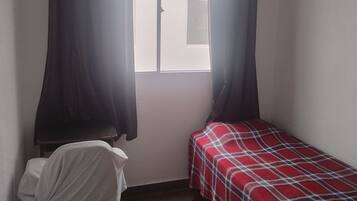 2 bedrooms, WiFi (free), bed sheets