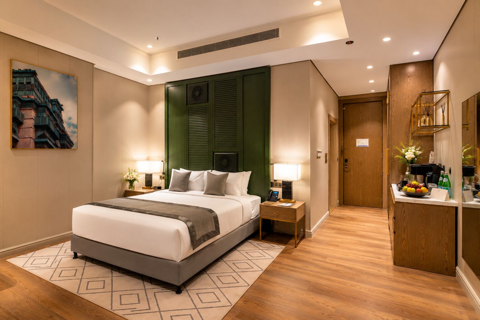 Executive Studio Suite, City View