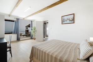 WiFi, bed sheets - Casa Dani: Tranquility in the Mountains with Pool and Garden (Cruz de Tea)
